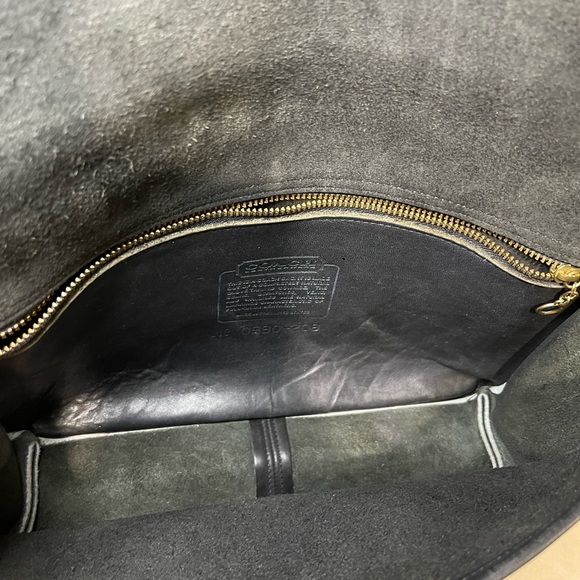 Vintage 1980’s Convertible Clutch in Black - Picture 7 of 16